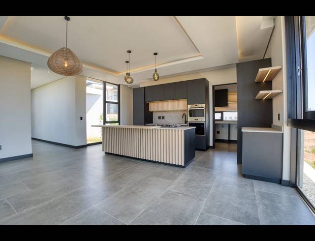 4 BEDROOM HOUSE FOR SALE IN SEATON ESTATE